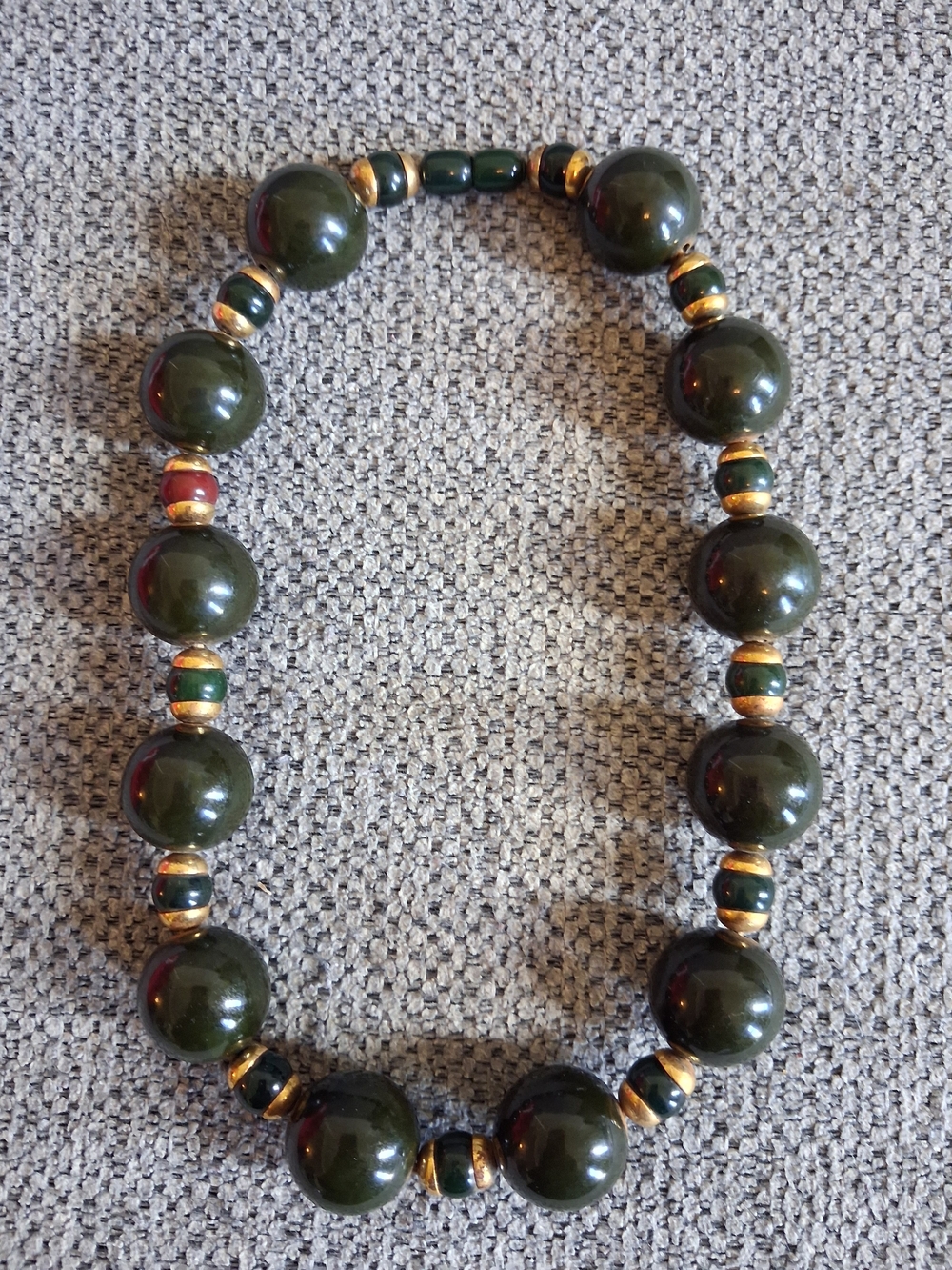 Classic Dark Green Beaded Necklace - Unbranded